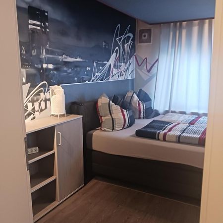Moderne Wohnung In Ruhiger Lage Stolberg  Exterior foto
